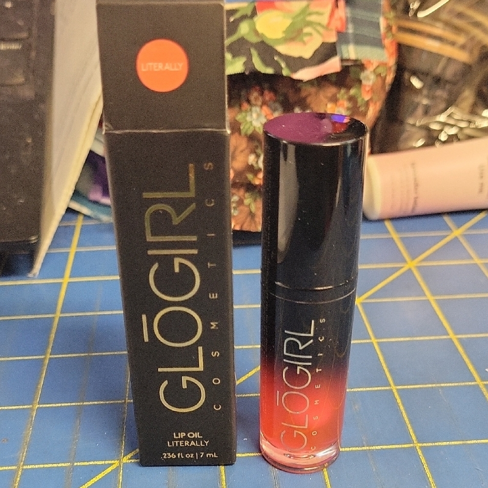 Glogirl Lip Oil - Literally Red 7ml NIB
